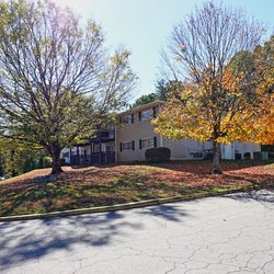 Woodlands at Cascade apartments located in Atlanta, GA