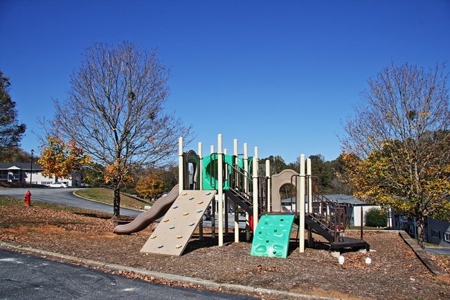 exterior view at Woodlands at Cascade